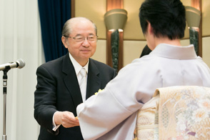 表彰状授与の様子